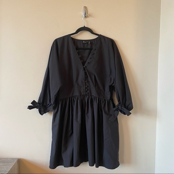 Asos Design Cotton Poplin Button Detail Mini Smock Dress with Tie Sleeves - Picture 3 of 10